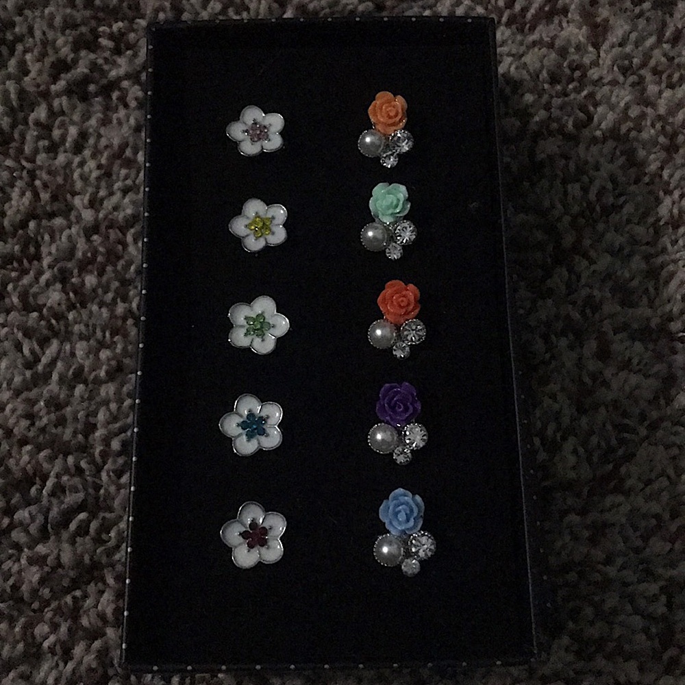 Really cute! Never worn kids rings !